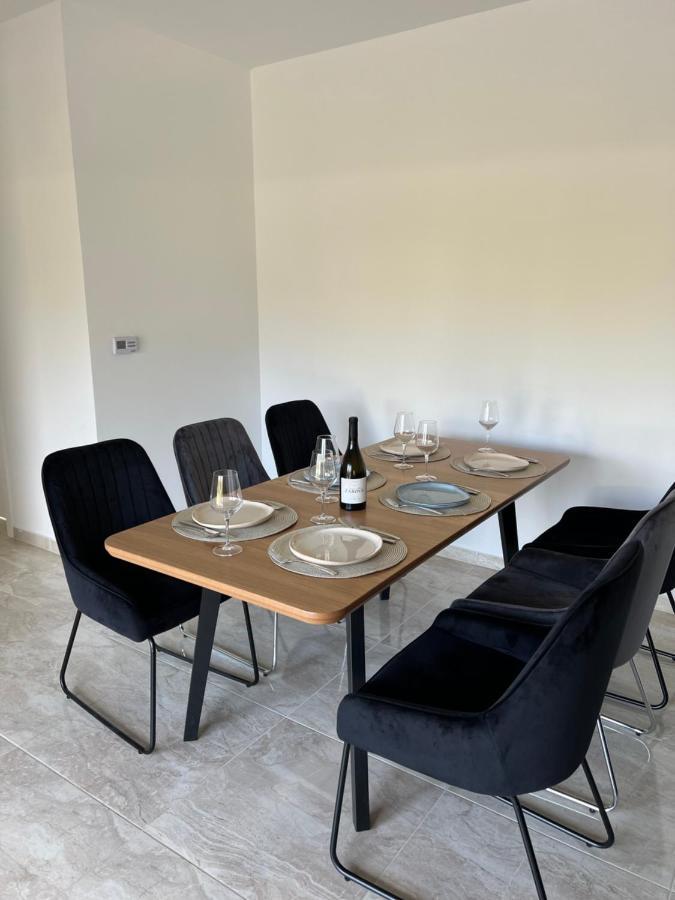 ברטוניגלה Modern Home Ula מראה חיצוני תמונה
