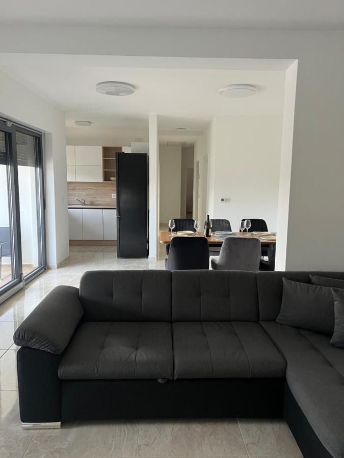 ברטוניגלה Modern Home Ula מראה חיצוני תמונה