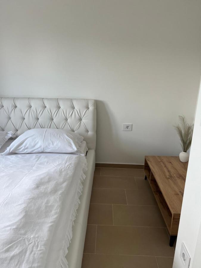 ברטוניגלה Modern Home Ula מראה חיצוני תמונה