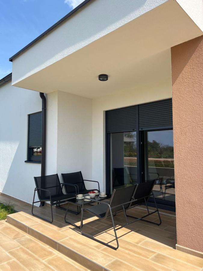 ברטוניגלה Modern Home Ula מראה חיצוני תמונה