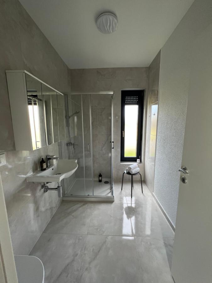ברטוניגלה Modern Home Ula מראה חיצוני תמונה