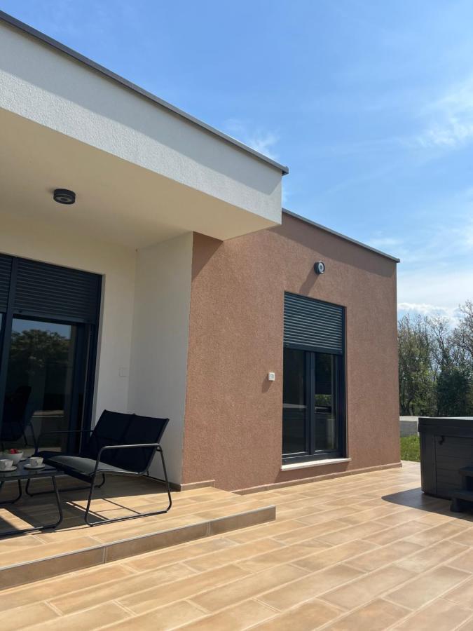 ברטוניגלה Modern Home Ula מראה חיצוני תמונה