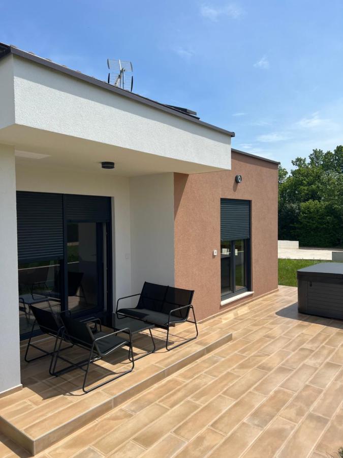 ברטוניגלה Modern Home Ula מראה חיצוני תמונה